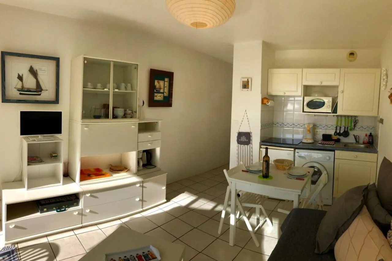 Studio Cabine Mega Cosy Bord De Mer - Terrasse Apartment Quiberon 0*,  France